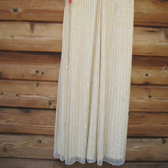 Mac Duggal 5646 Womens EMBELLISHED FLUTTER CAP SLEEVE A LINE GOWN Runs Large - Picture 9 of 15